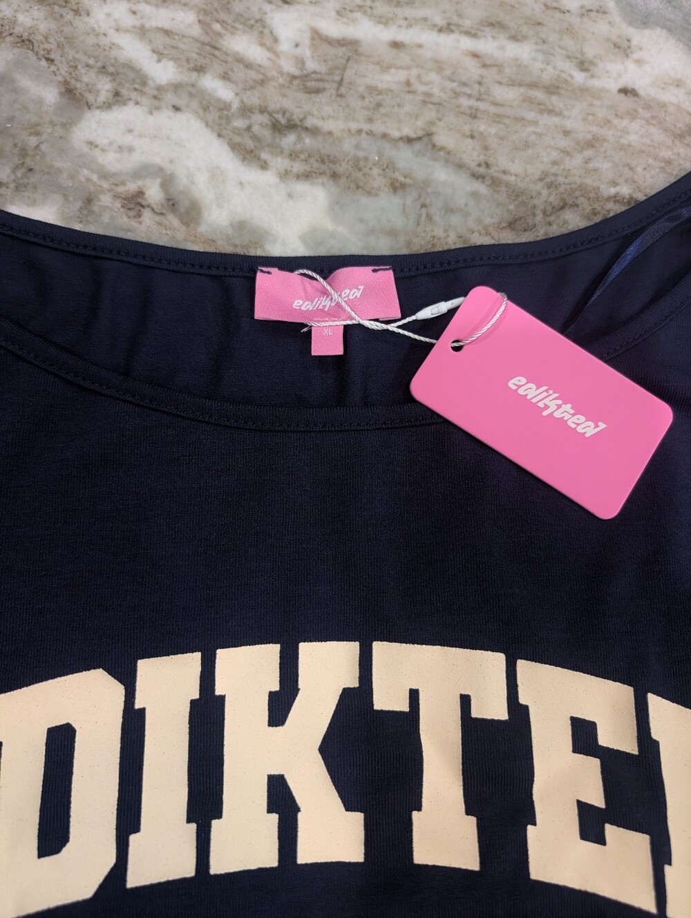 Edikted Navy Crop Tee - Picture 3 of 4